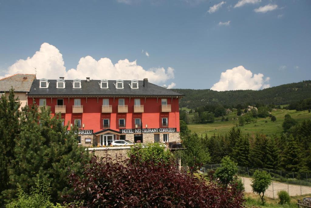 Hotel Corrieu La Llagonne Eksteriør billede